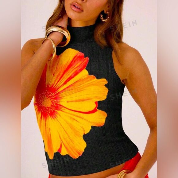 Shein women's black top with floral design on front size S - Picture 1 of 9